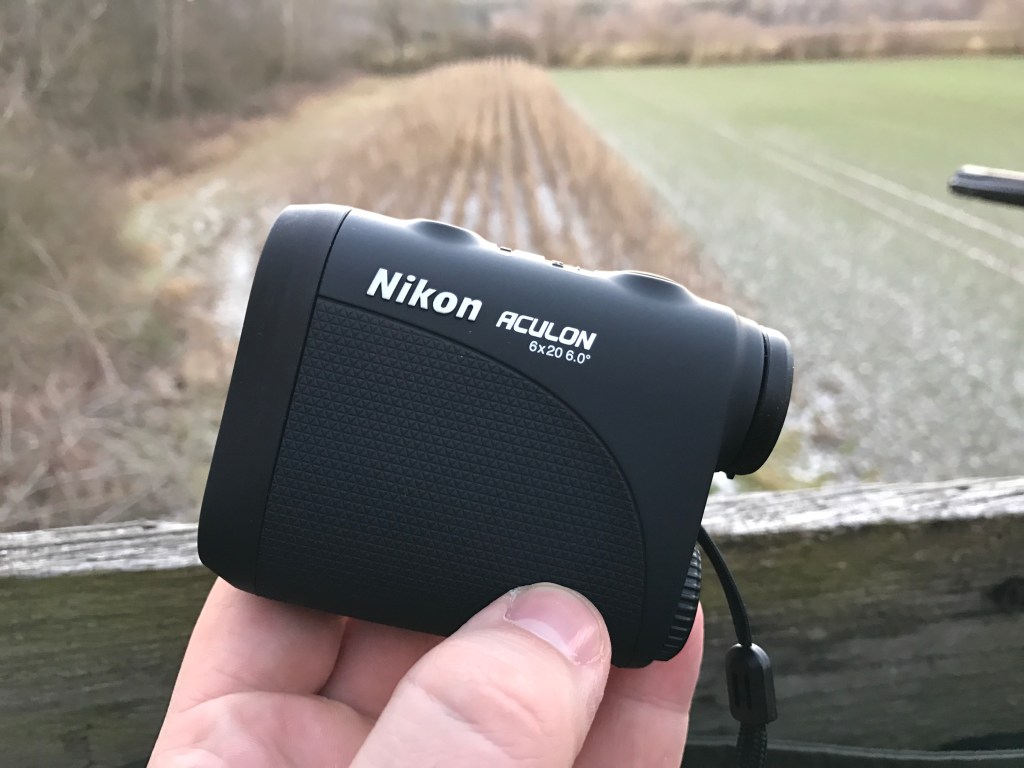 Nikon Aculon 6x20